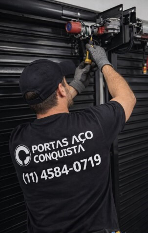 Manutenção de portas de aço: o que saber antes de fazer?
